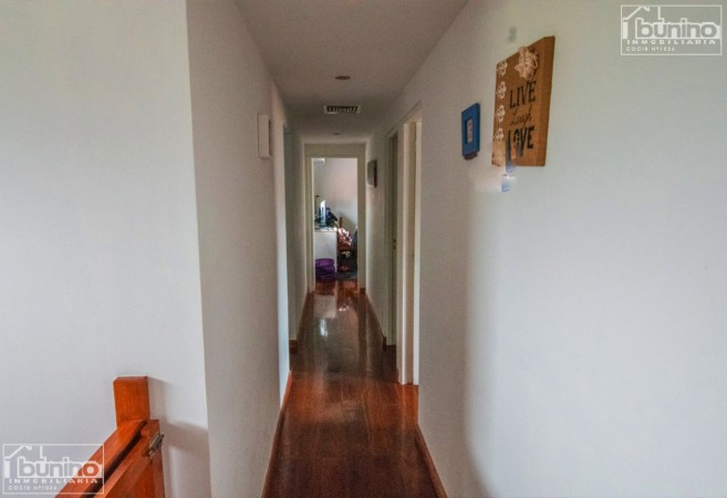 Casa en venta en Funes - 4 Dormitorios