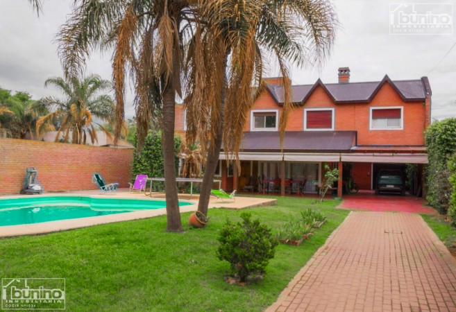 Casa en venta en Funes - 4 Dormitorios