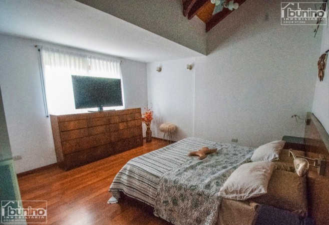 Casa en venta en Funes - 4 Dormitorios