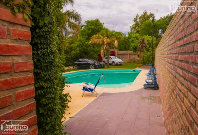 Casa en venta en Funes - 4 Dormitorios