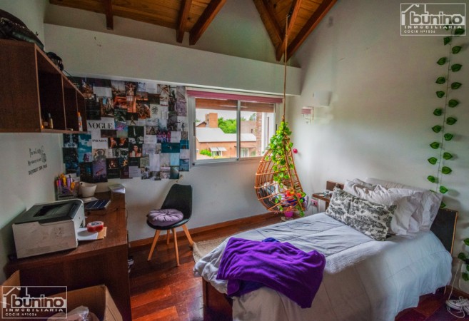 Casa en venta en Funes - 4 Dormitorios