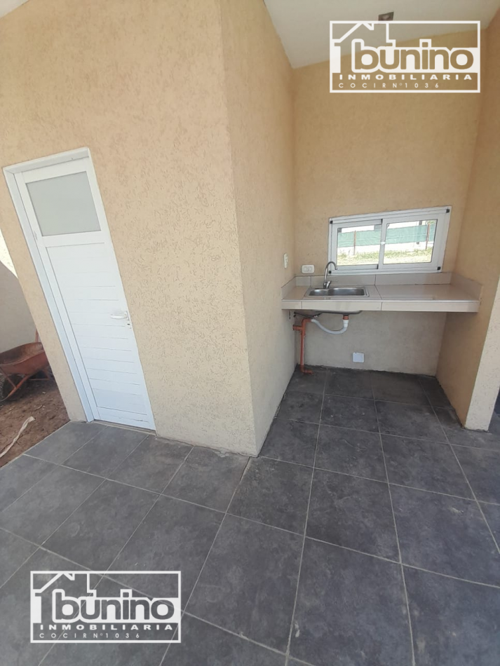 Propiedad amplia en venta - Barrio El Molino Roldan