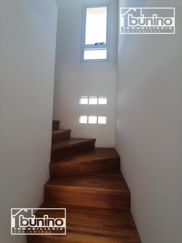 Propiedad amplia en venta - Barrio El Molino Roldan