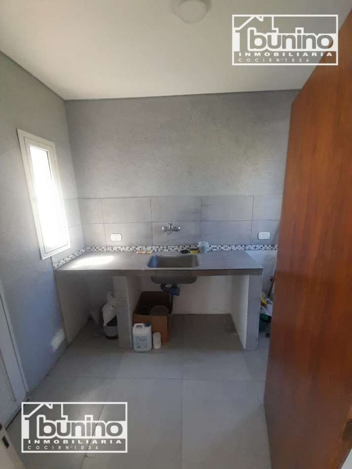 Propiedad amplia en venta - Barrio El Molino Roldan