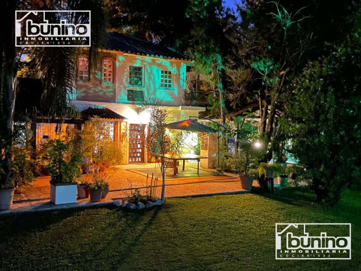 Alquiler Temporario Casa 4 Dormitorios, 4 Baños, Galeria, Pileta y Cochera - ROLDAN