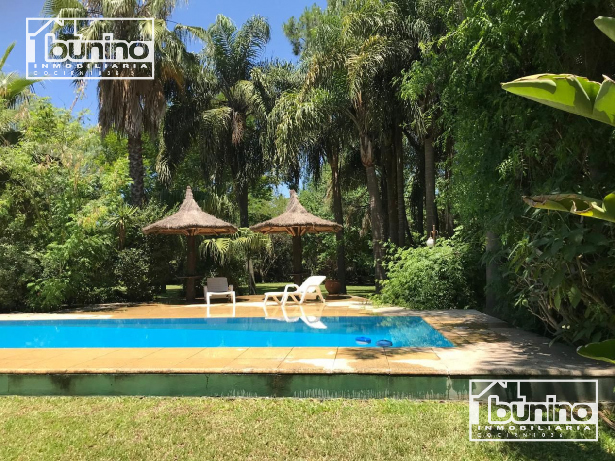 Alquiler Temporario Casa 4 Dormitorios, 4 Baños, Galeria, Pileta y Cochera - ROLDAN