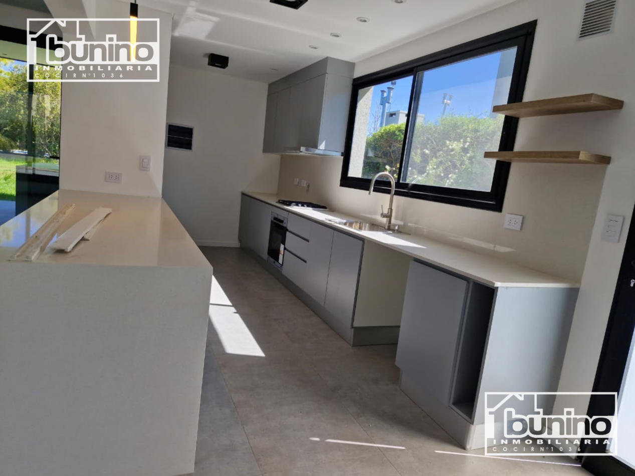 Casa en Cadaques de 3 dormitorios - Funes Hills