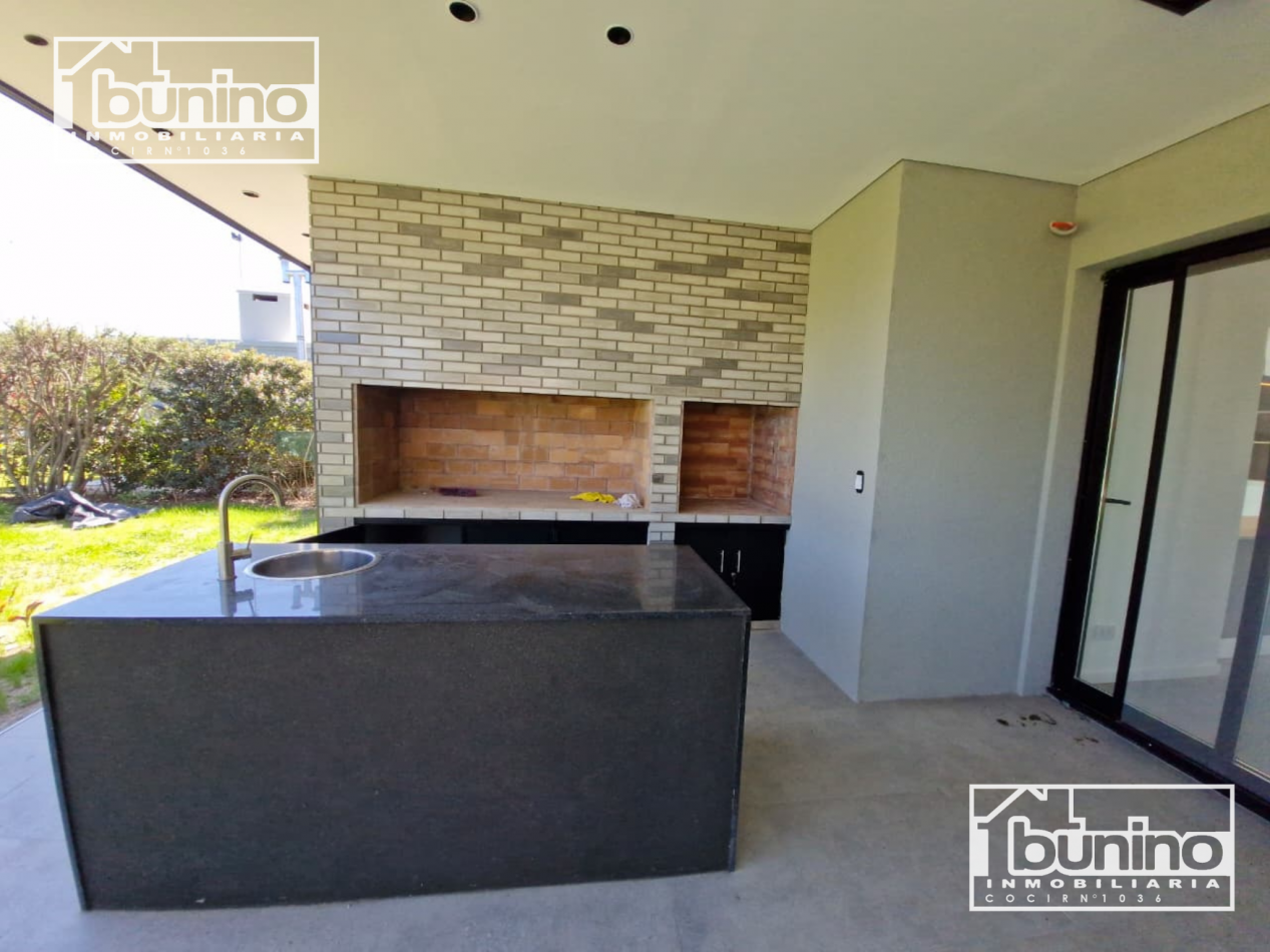 Casa en Cadaques de 3 dormitorios - Funes Hills