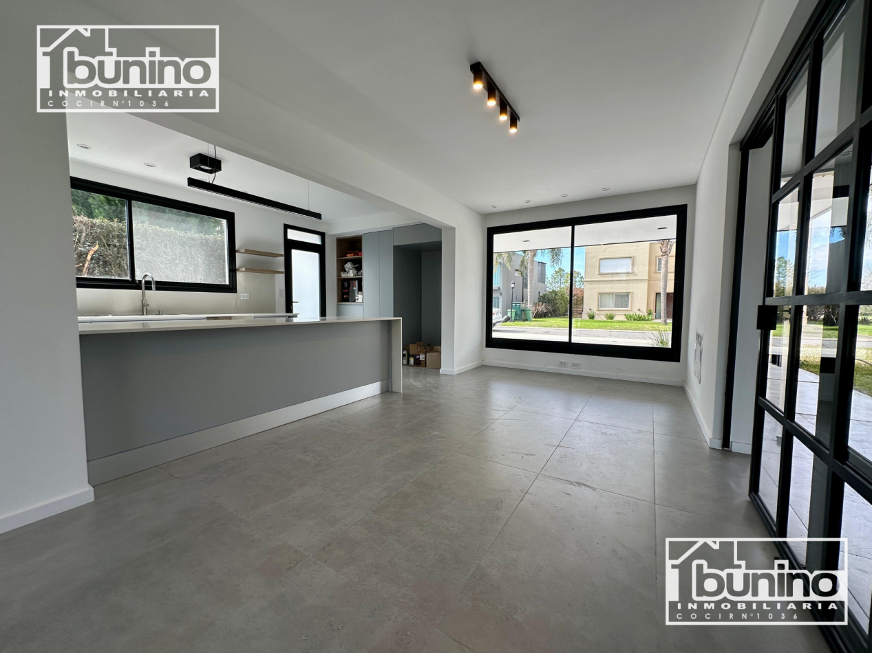 Casa en Cadaques de 3 dormitorios - Funes Hills