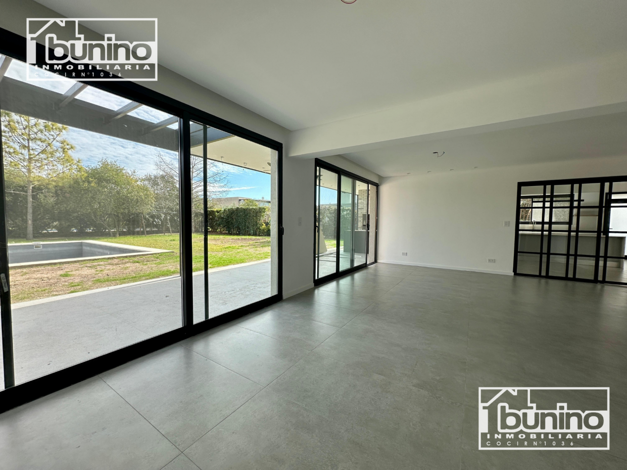 Casa en Cadaques de 3 dormitorios - Funes Hills