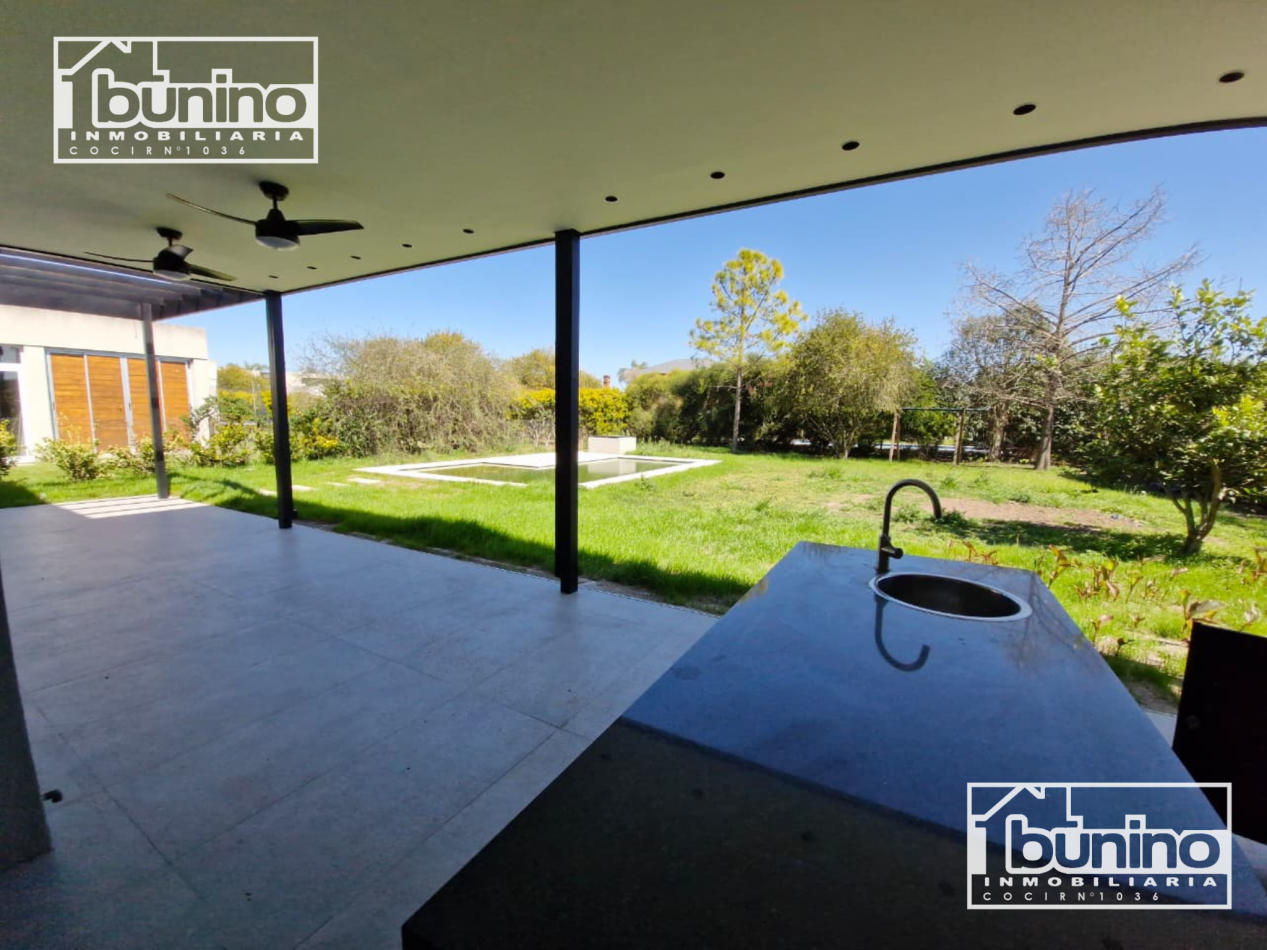 Casa en Cadaques de 3 dormitorios - Funes Hills