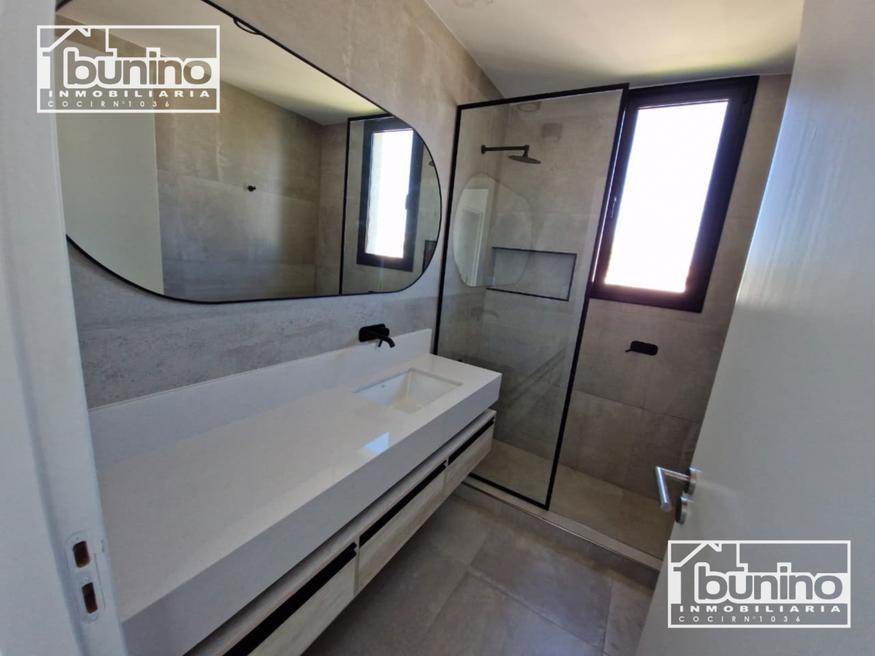 Casa en Cadaques de 3 dormitorios - Funes Hills