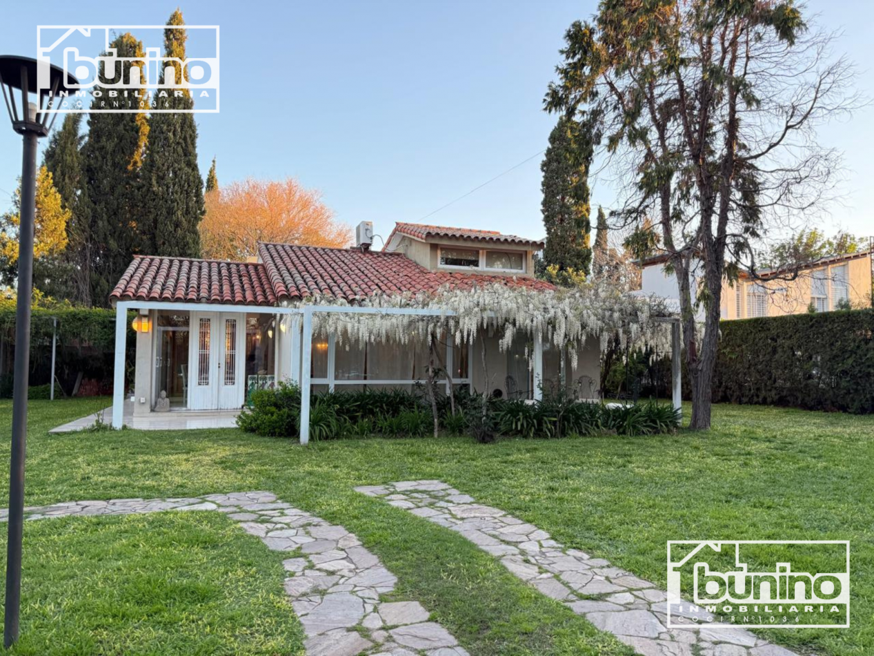 Casa en alquiler temporario en Funes - 3 Dormitorios