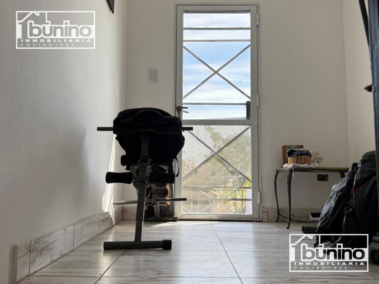 Casa en venta APTA CREDITO en Funes - 4 Dormitorios