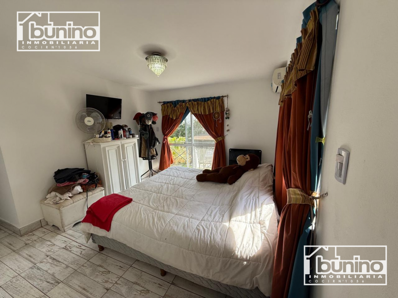 Casa en venta APTA CREDITO en Funes - 4 Dormitorios