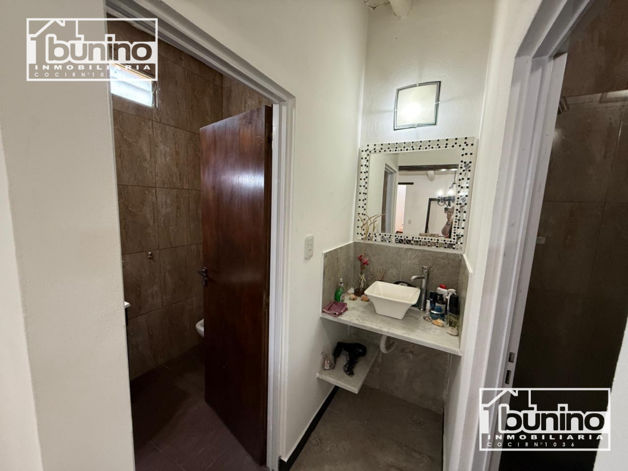 Casa en venta APTA CREDITO en Funes - 4 Dormitorios