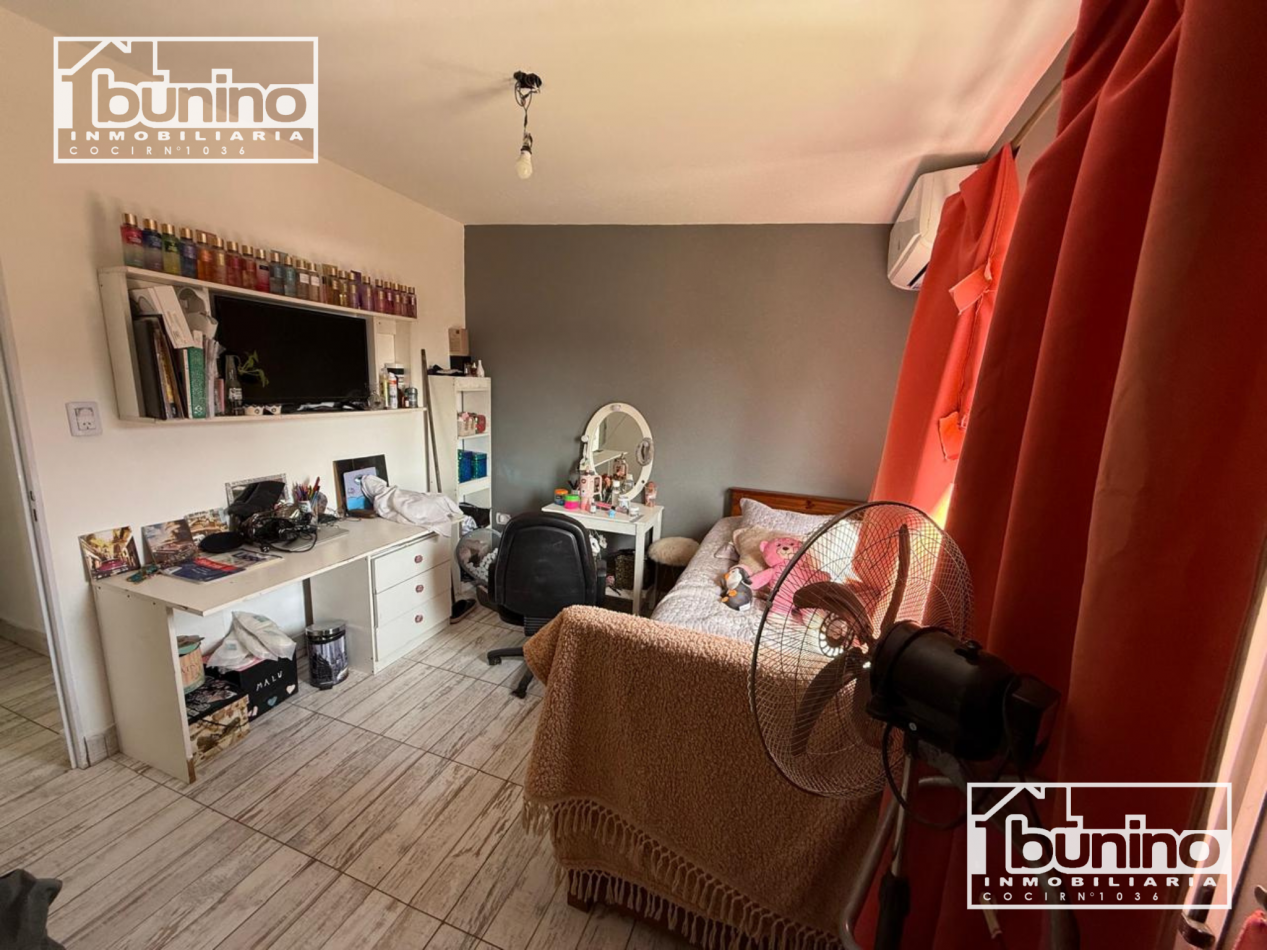 Casa en venta APTA CREDITO en Funes - 4 Dormitorios