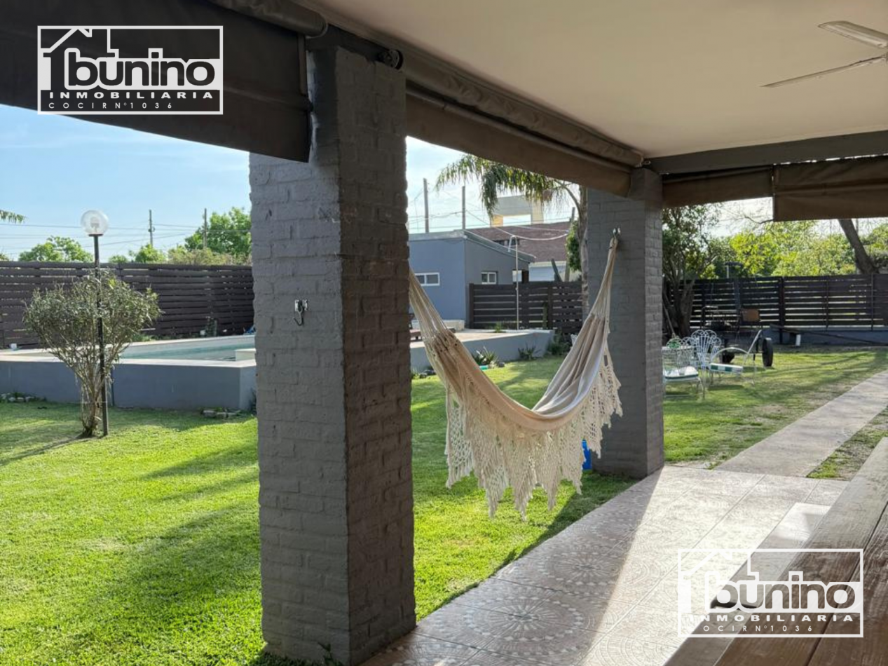 Casa en venta APTA CREDITO en Funes - 4 Dormitorios