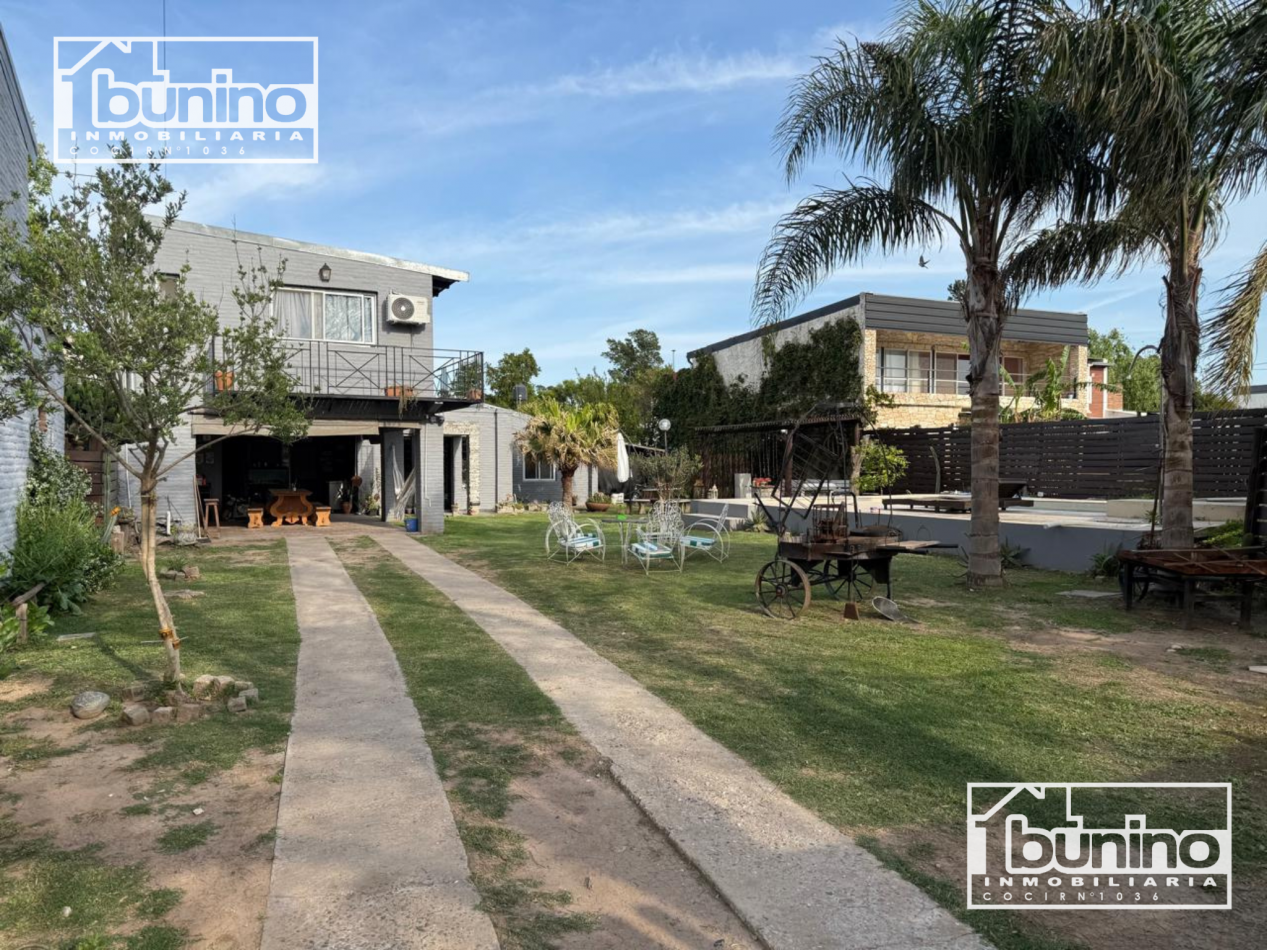 Casa en venta APTA CREDITO en Funes - 4 Dormitorios