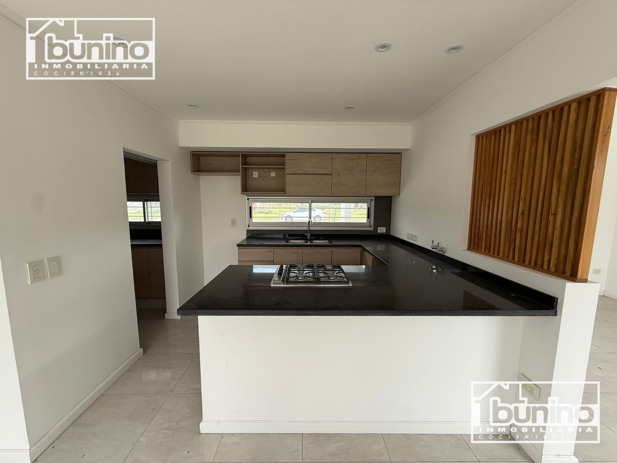 Casa en venta en Ibarlucea, 2 dorm. - APTA CREDITO, A ESTRENAR 