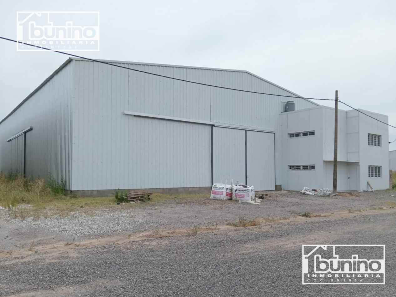 Galpon en alquiler permanente en zona industrial - Roldan