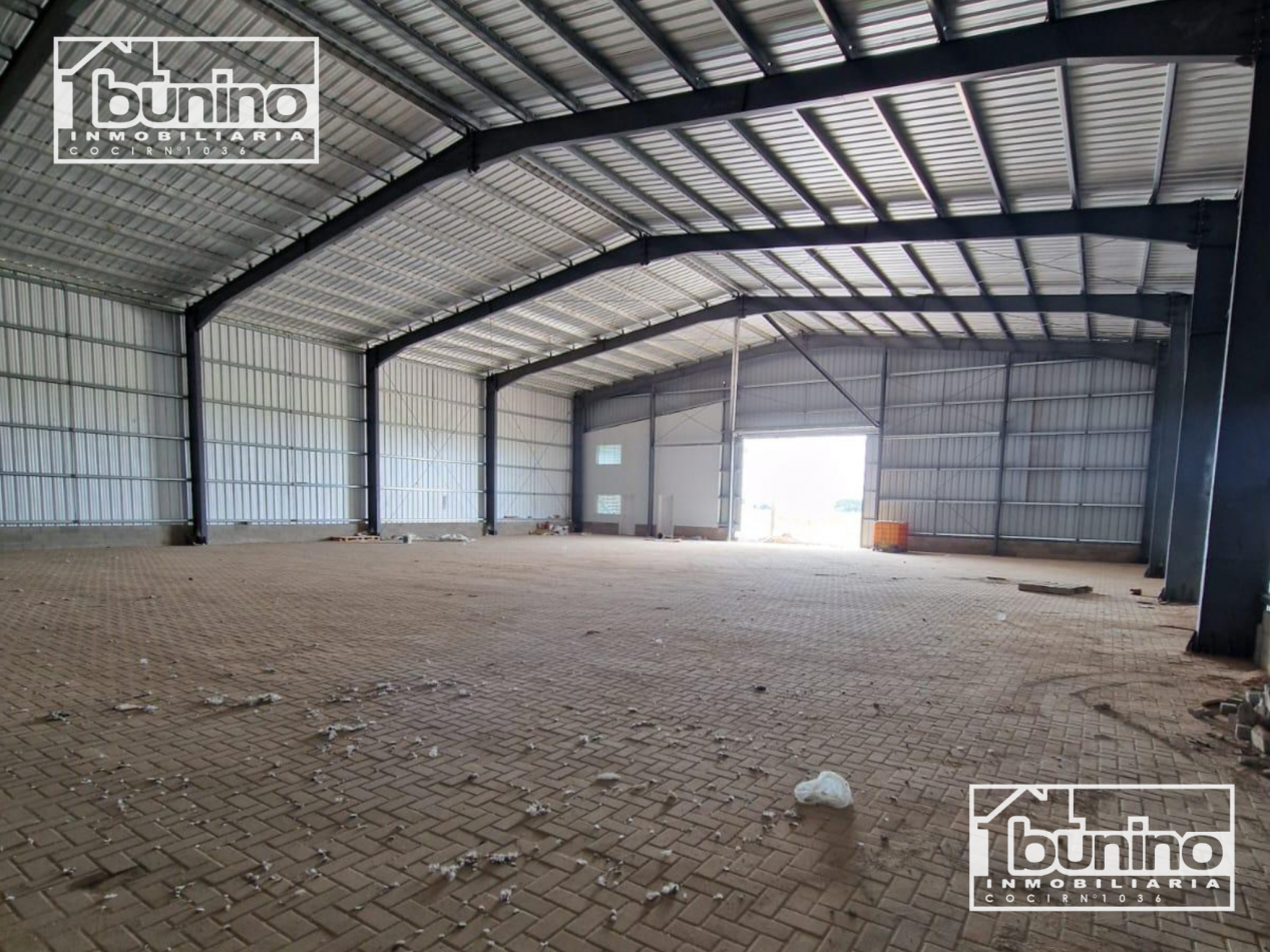 Galpon en alquiler permanente en zona industrial - Roldan