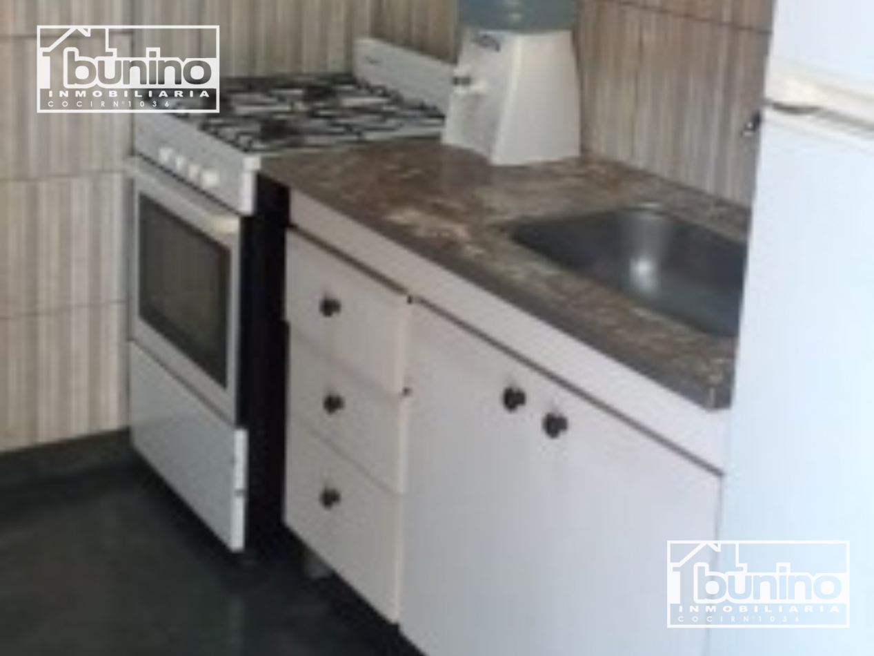 Casa en alquiler en Ibarlucea - 1 Dormitorio mas comodin