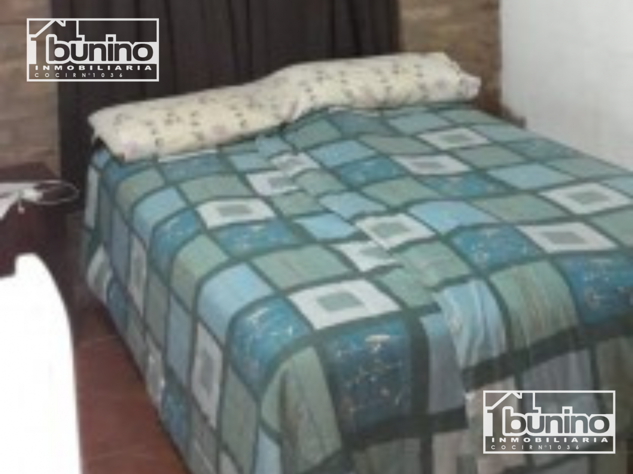 Casa en alquiler en Ibarlucea - 1 Dormitorio mas comodin