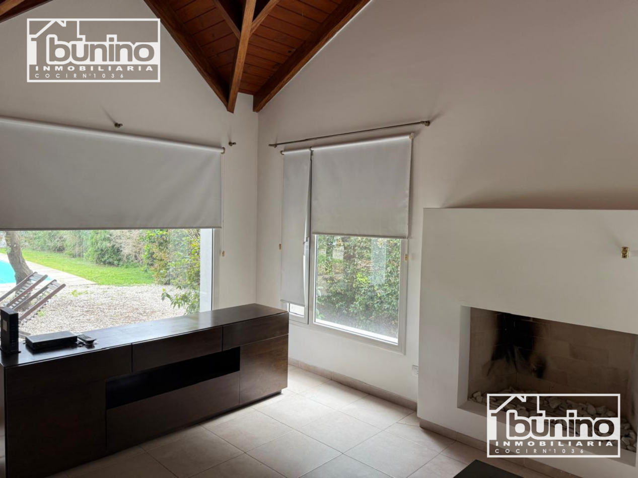 Alquiler permanente en Funes Hills, San Marino - 3 Dormitorios