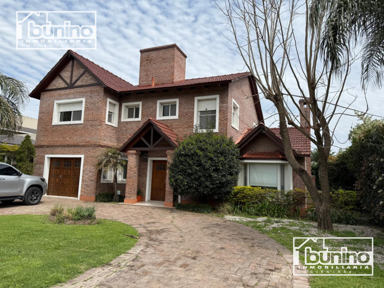 Alquiler permanente en Funes Hills, San Marino - 3 Dormitorios