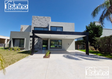 Casa en Cadaques de 3 dormitorios - Funes Hills