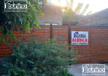 Casa en alquiler en Ibarlucea - 1 Dormitorio mas comodin