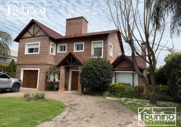 Alquiler permanente en Funes Hills, San Marino - 3 Dormitorios